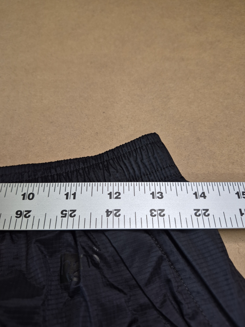 Patagonia Black Women's Waterproof Pants 3361/379 - Picture 10 of 12